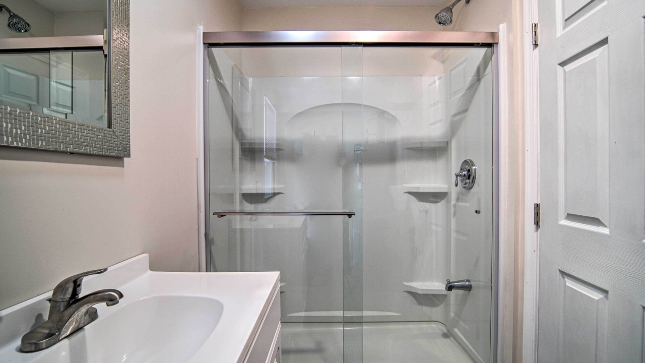 Photo of Bathroom in Russell