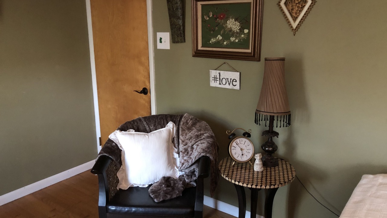 Photo of Bedroom in Berkeley Springs