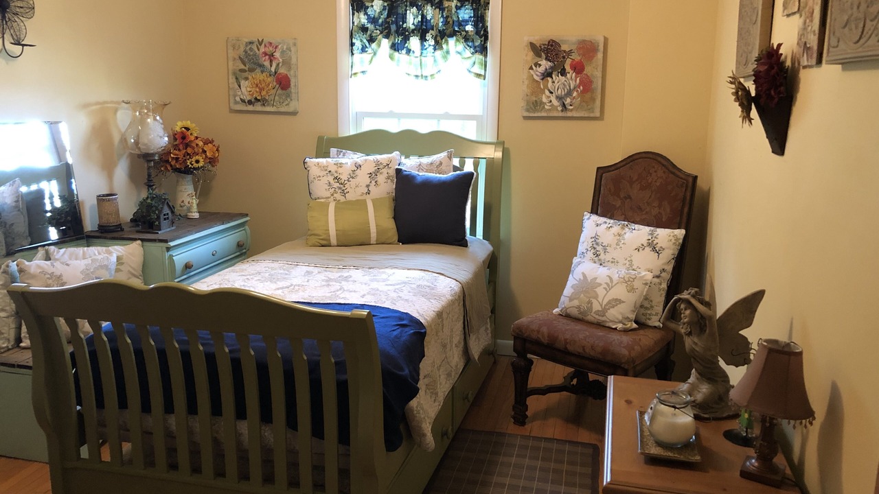 Photo of Bedroom in Berkeley Springs