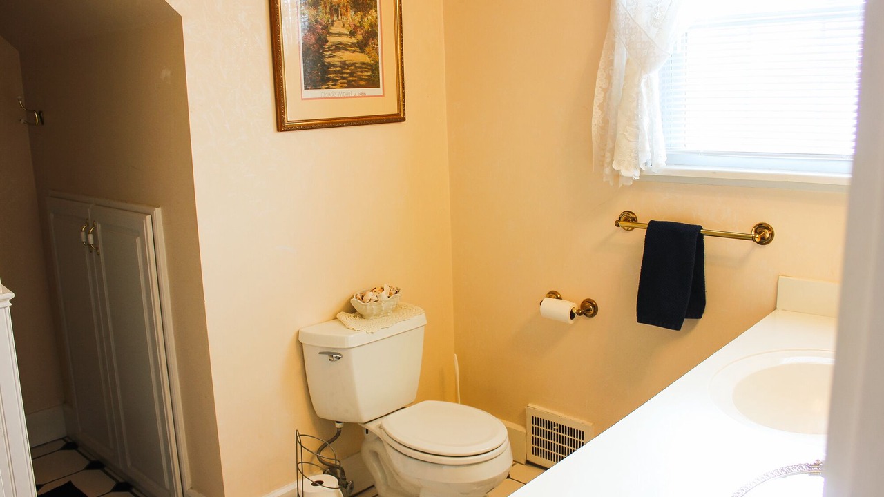 Photo of Bathroom in Defiance