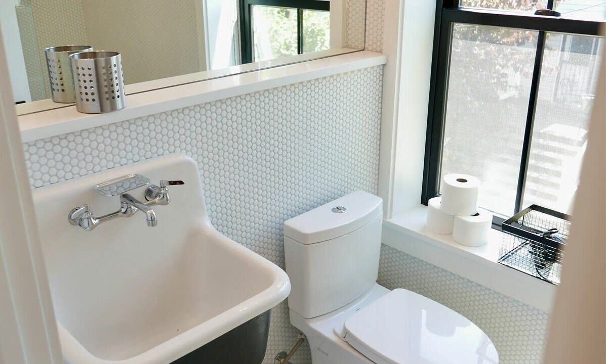 Photo of Bathroom in Cardozo
