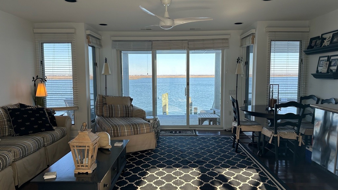 Photo of Livingroom in Stone Harbor