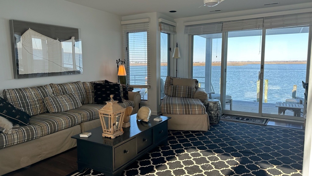 Photo of Livingroom in Stone Harbor