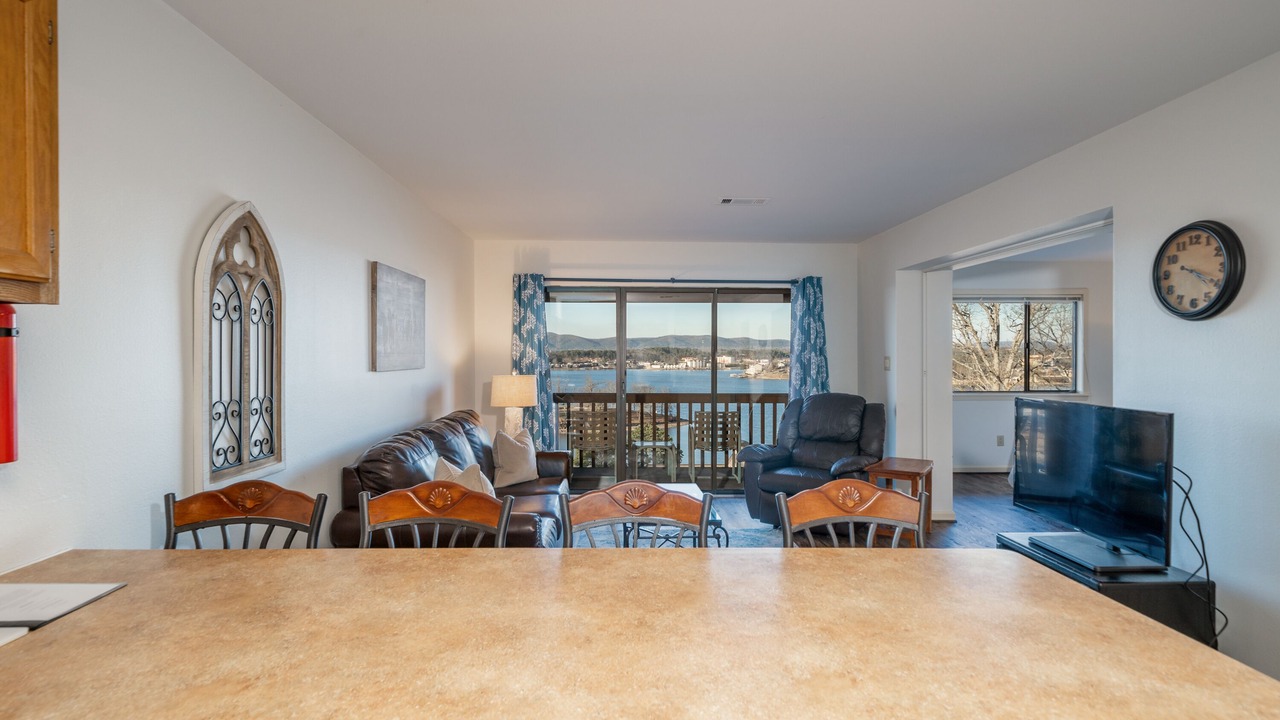 Photo of Livingroom in Lake Hamilton