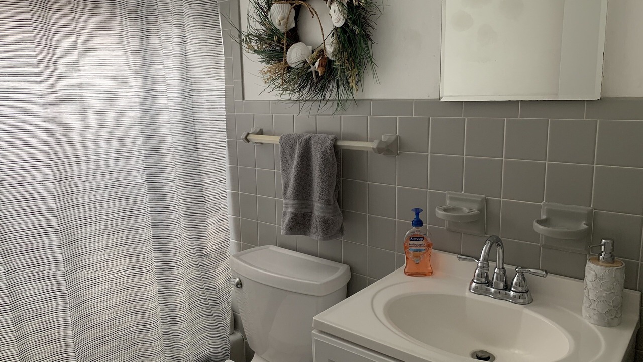 Photo of Bathroom in Surf City