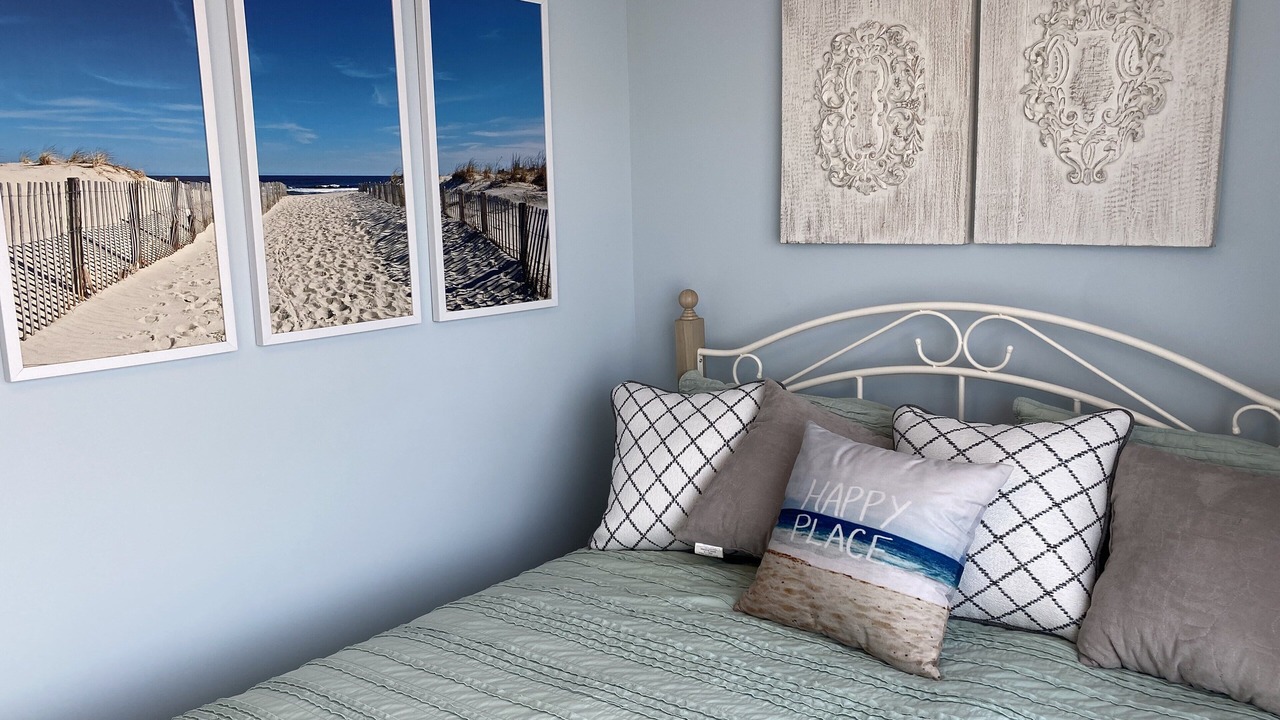 Photo of Bedroom in Normandy Beach