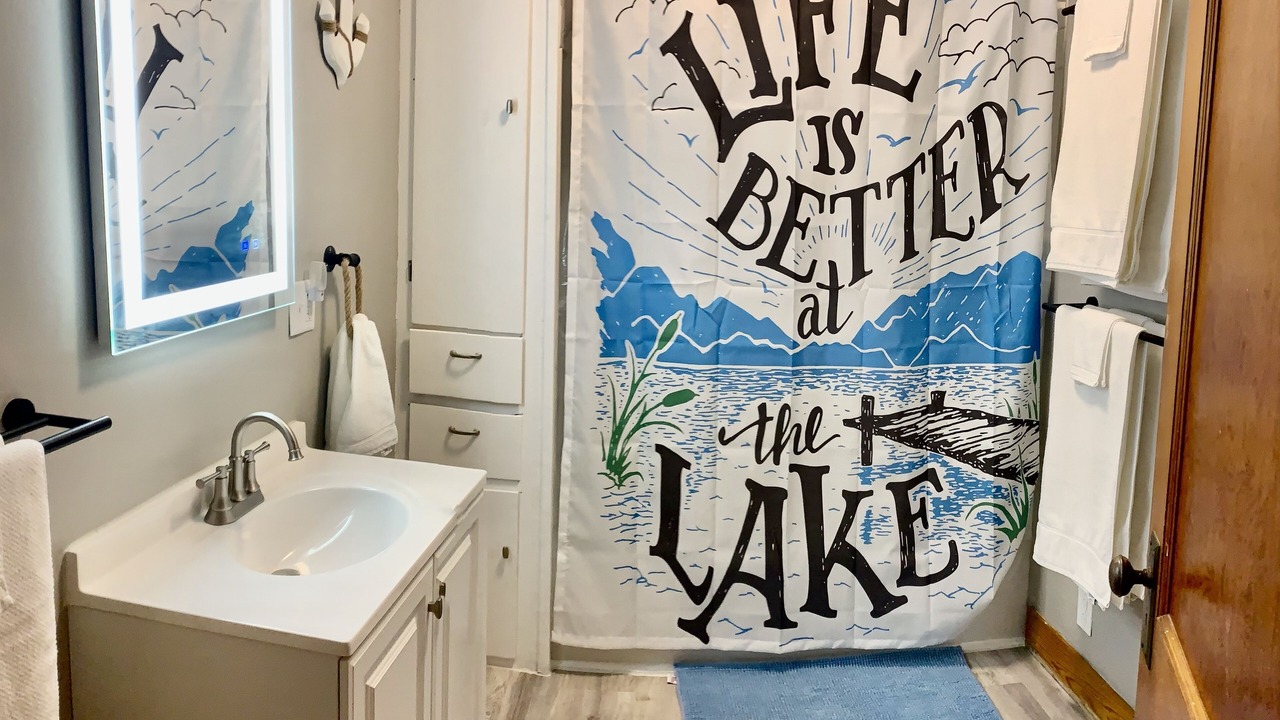 Photo of Bathroom in Port Clinton