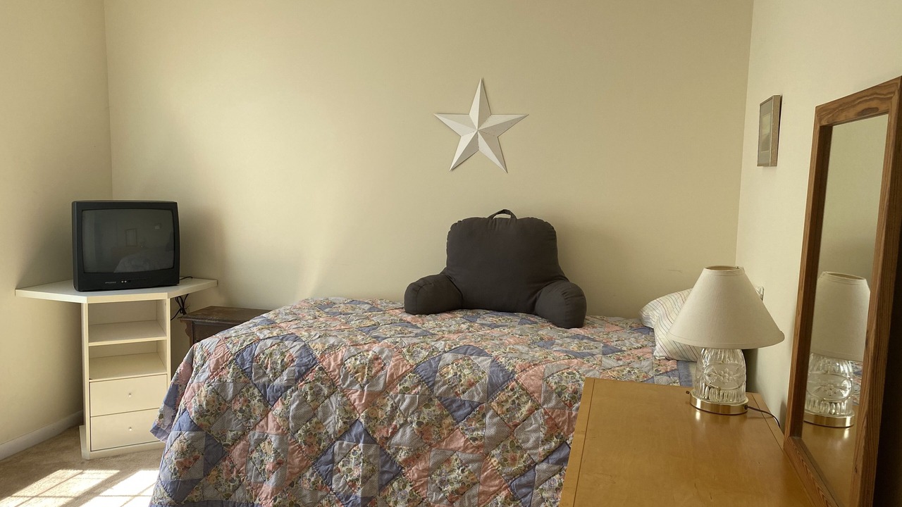 Photo of Bedroom in Osbornsville