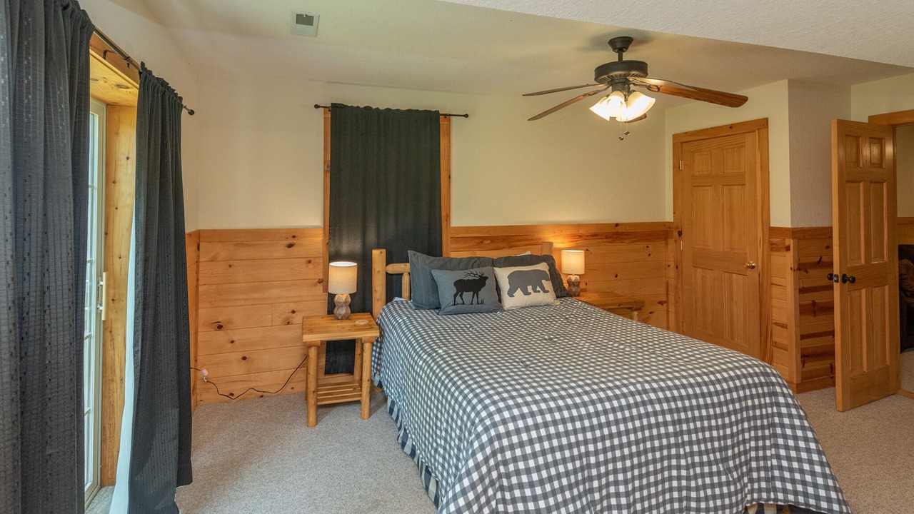 Photo of Bedroom in Thayerville