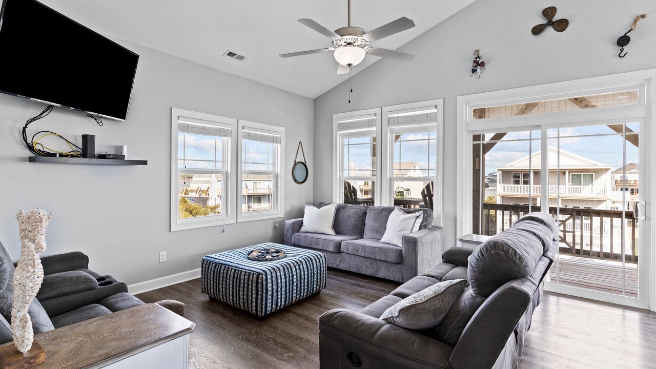 Photo of Livingroom in North Topsail Beach