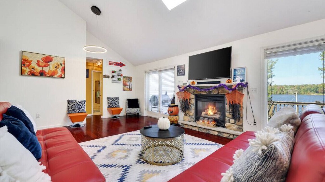 Photo of Livingroom in Pocono Summit