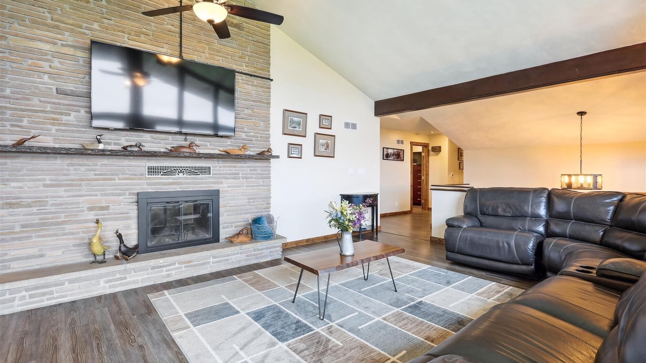 Photo of Livingroom in Farmington