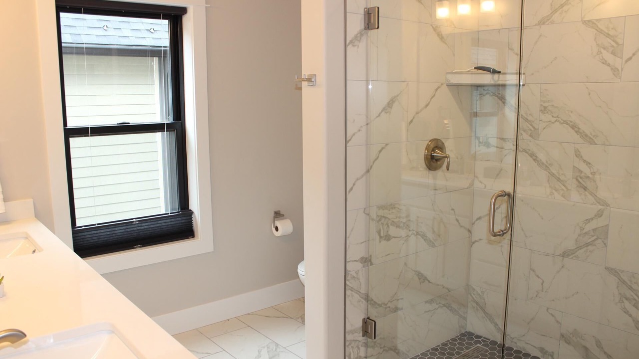 Photo of Bathroom in Garden District