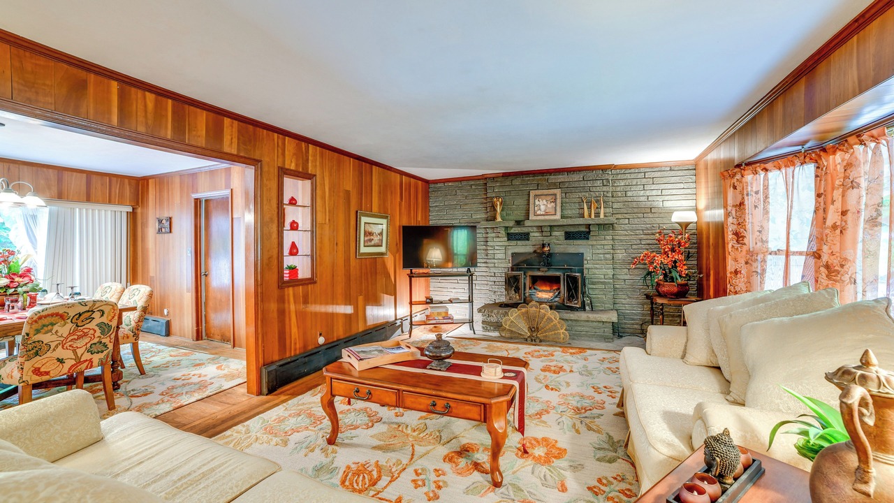 Photo of Livingroom in Roscoe