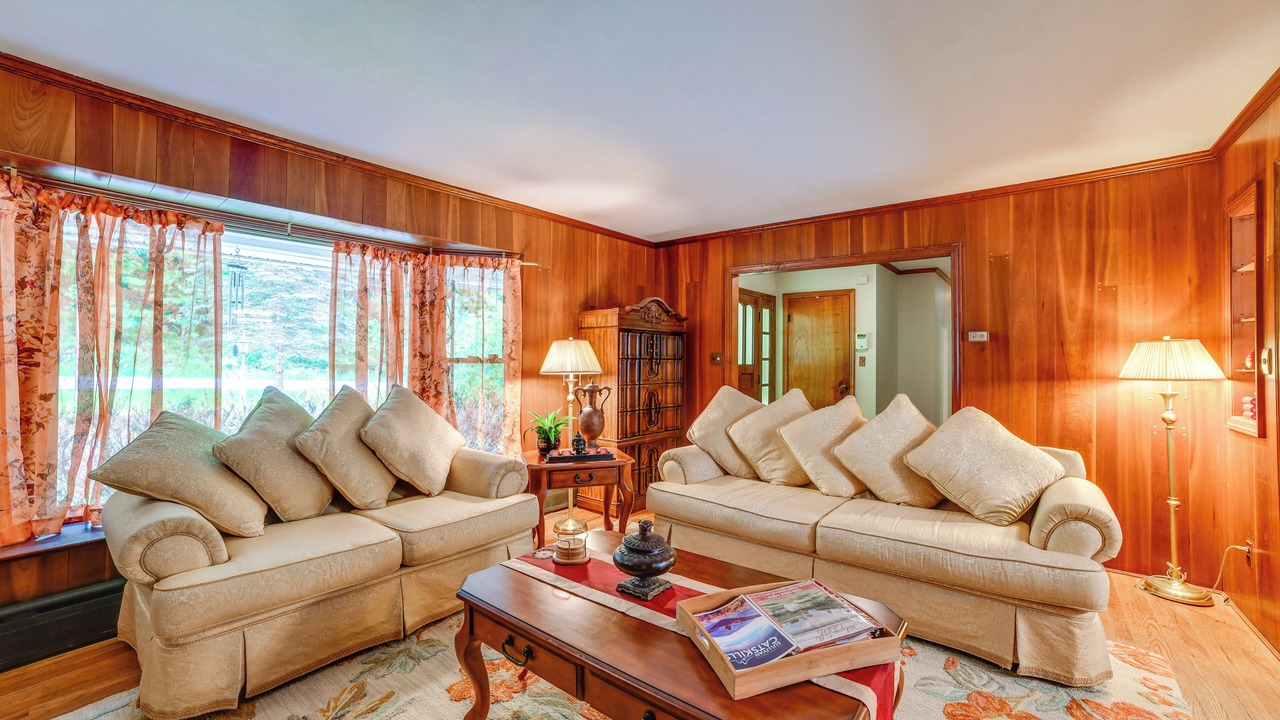 Photo of Bedroom in Roscoe