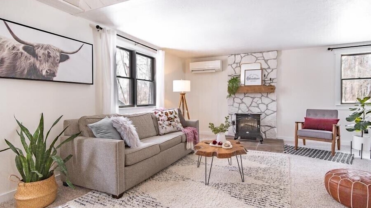 Photo of Livingroom in Millersburg