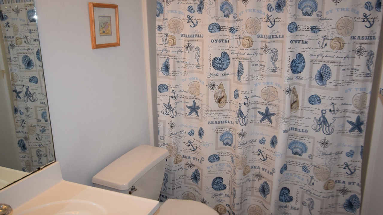 Photo of Bathroom in Townsend's Inlet