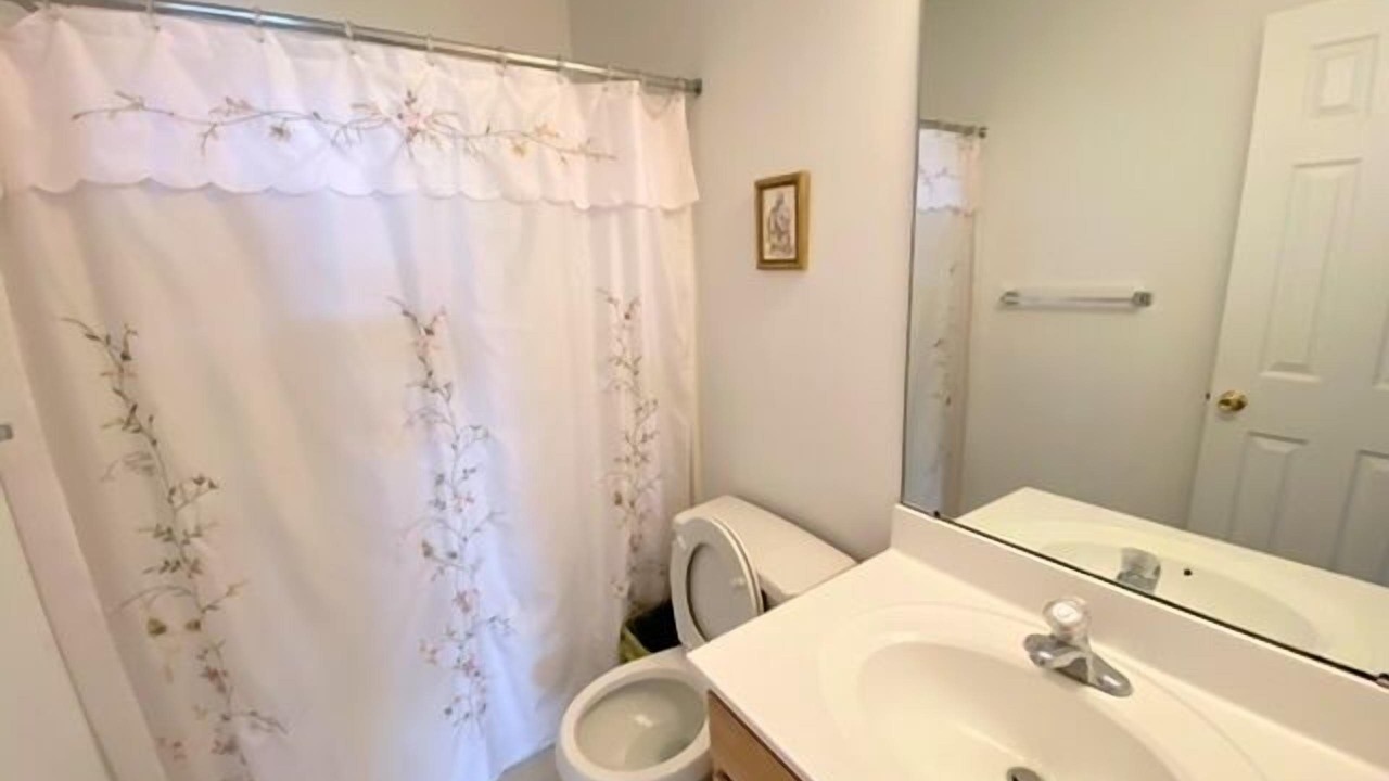 Photo of Bathroom in Townsend's Inlet
