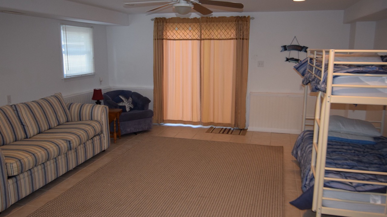 Photo of Bedroom in Townsend's Inlet