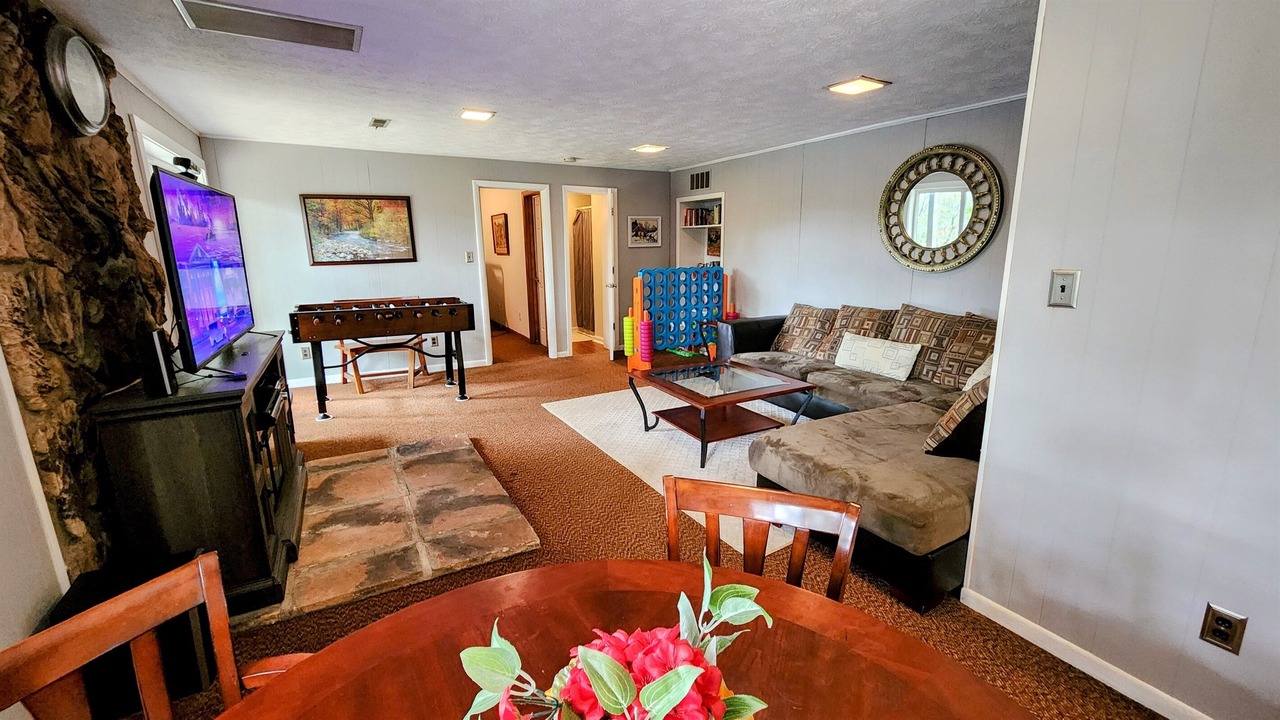 Photo of Bedroom in Massanutten