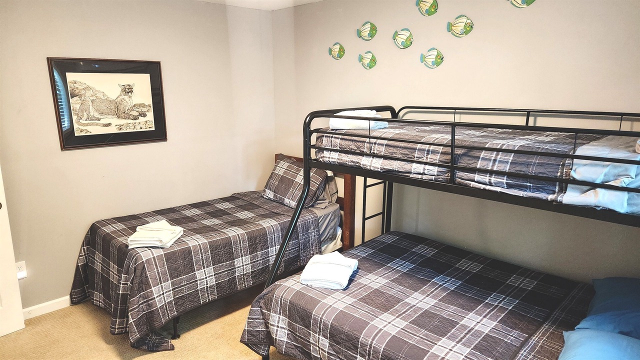 Photo of Bedroom in Massanutten