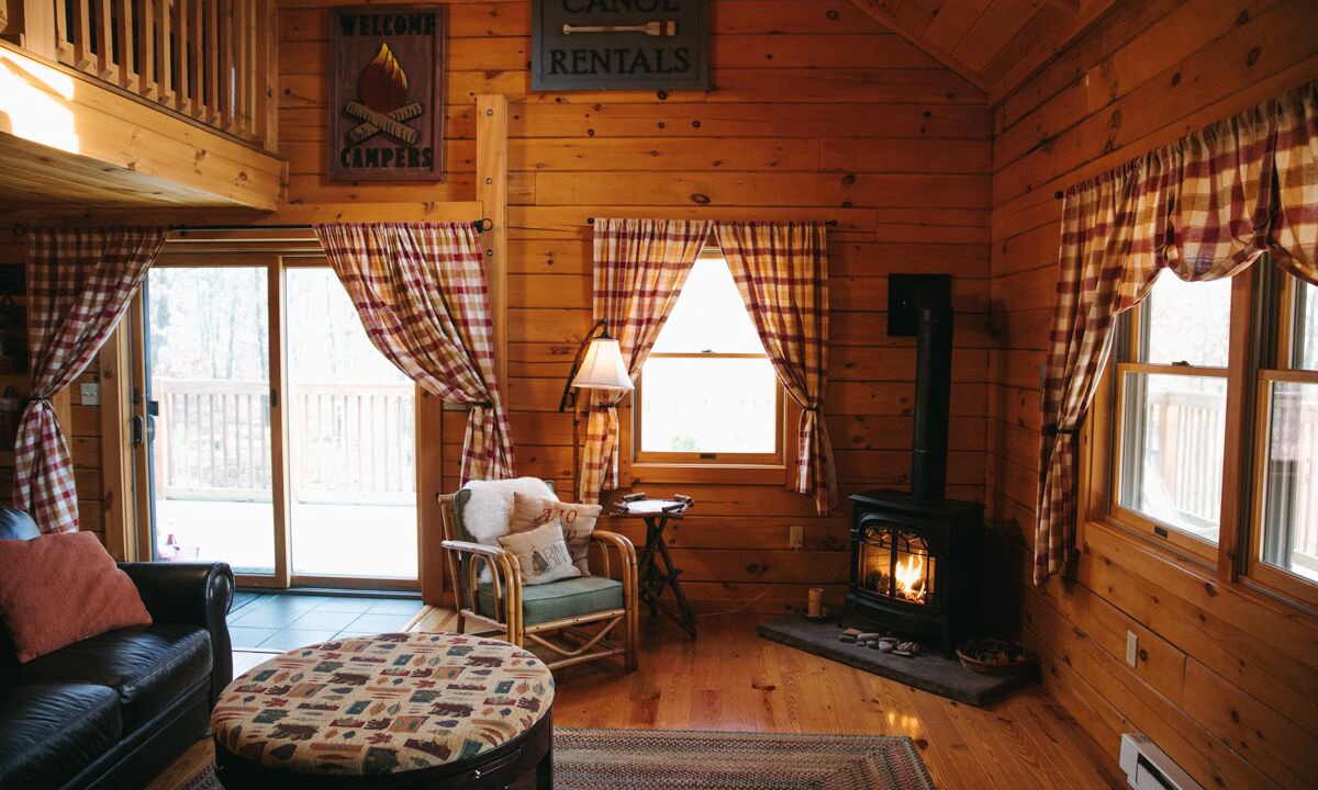 Photo of Livingroom in Jim Thorpe