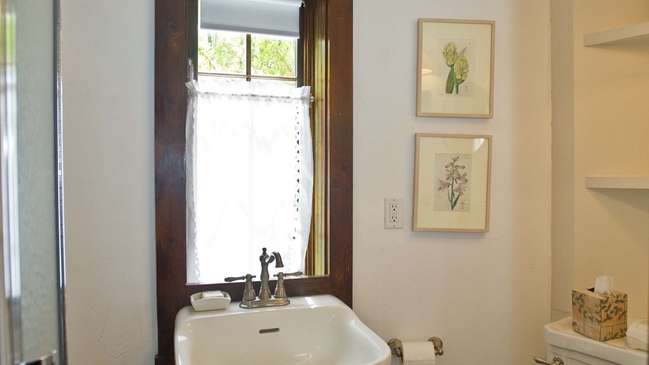 Photo of Bathroom in Washington Depot