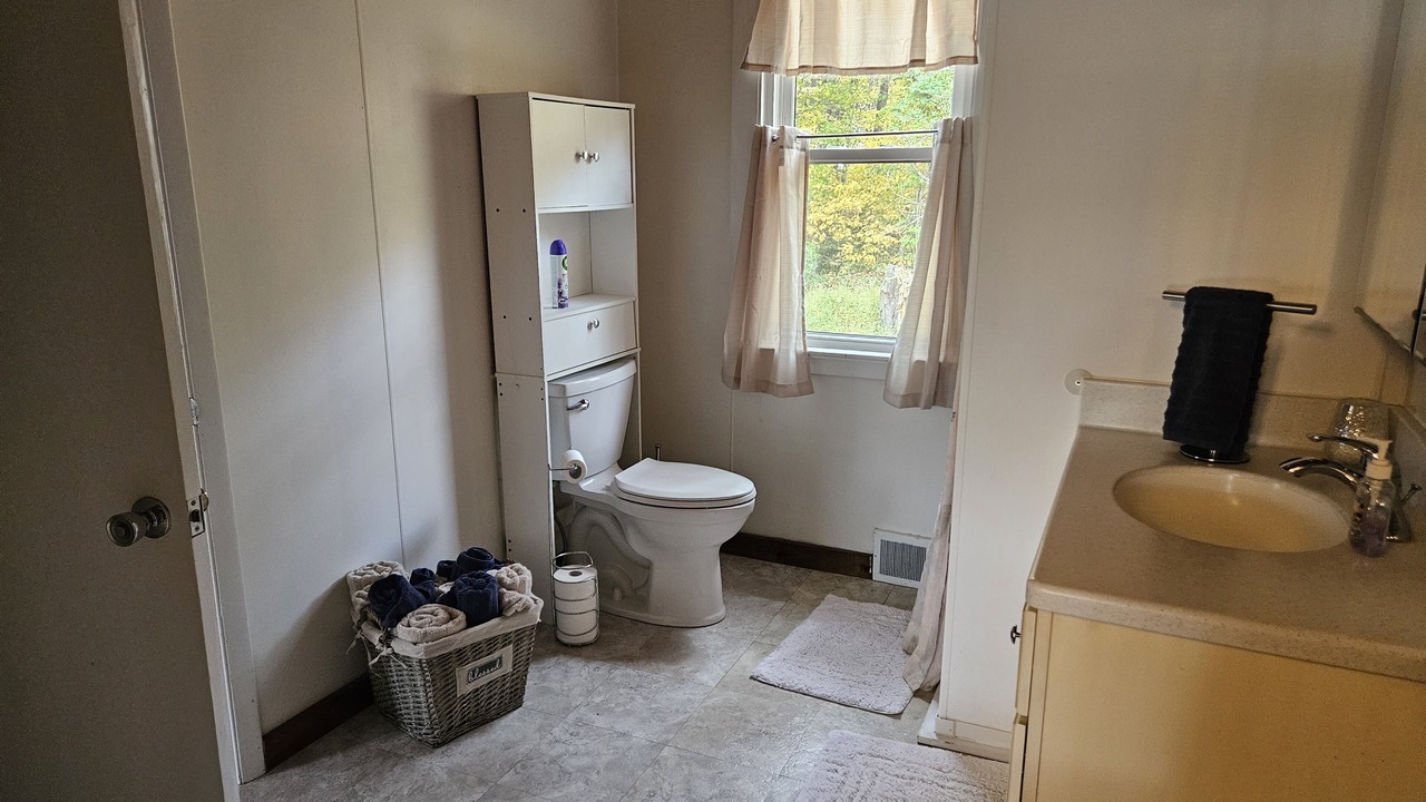 Photo of Bathroom in Fairview