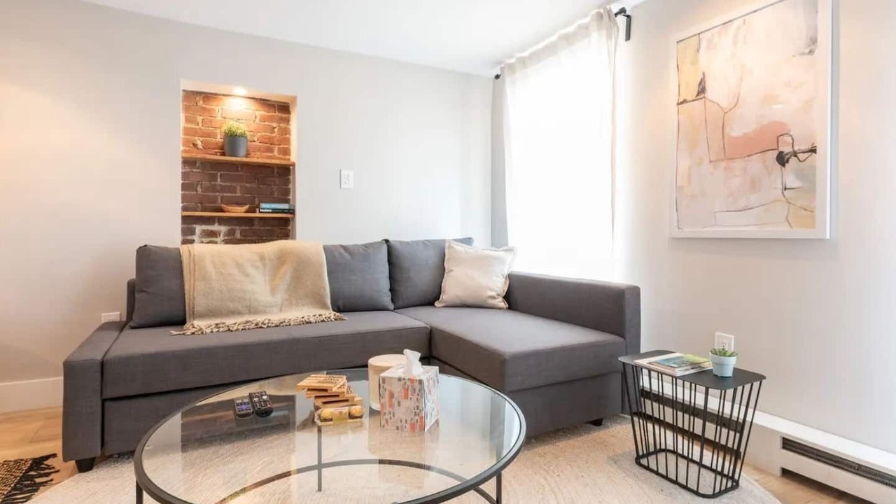 Photo of Livingroom in The Heights