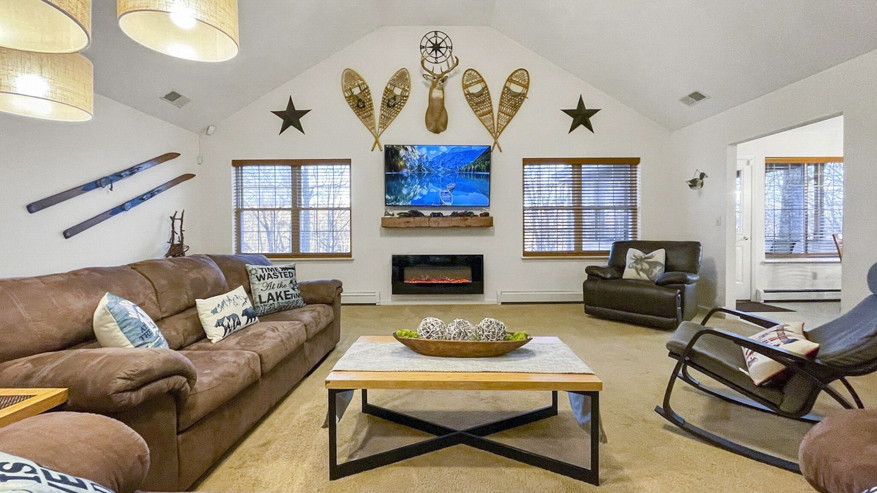 Photo of Livingroom in Tamiment