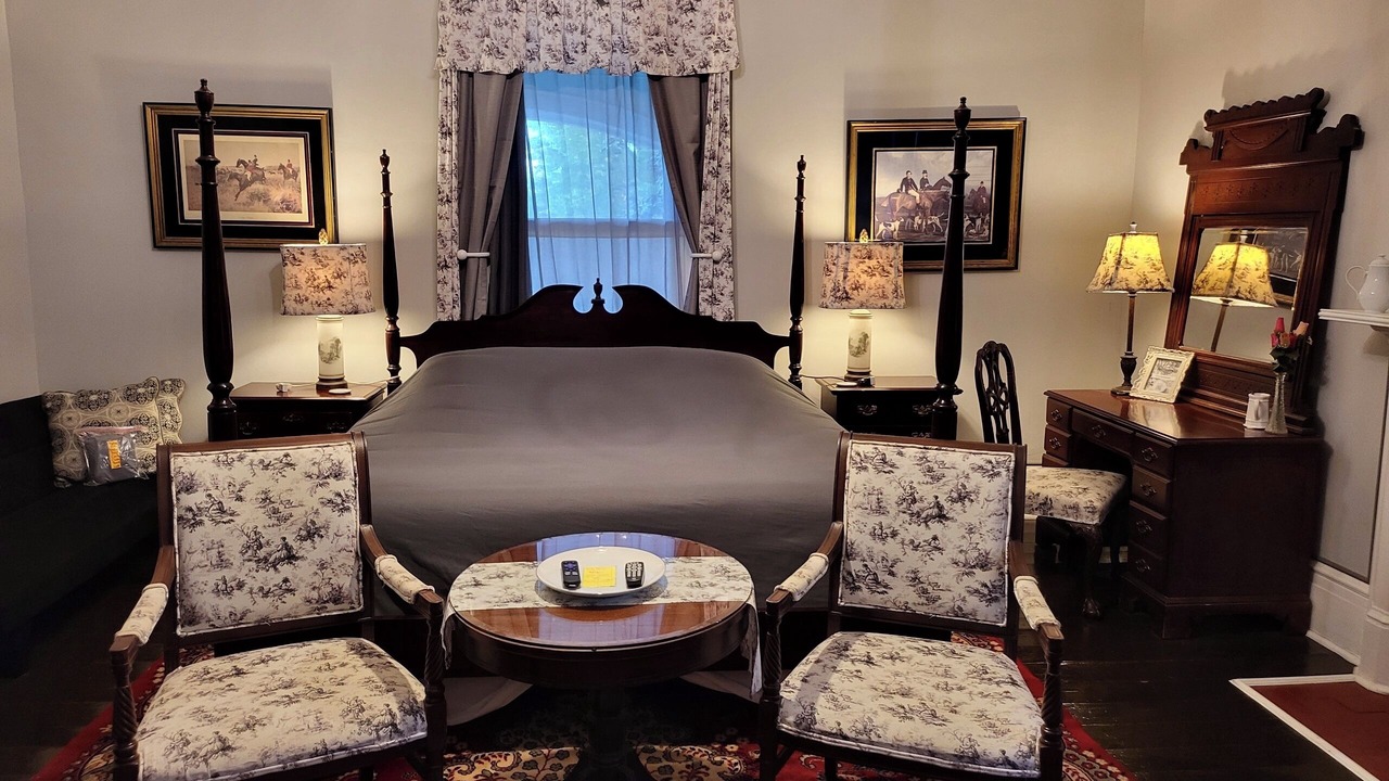 Photo of Bedroom in Shelbyville