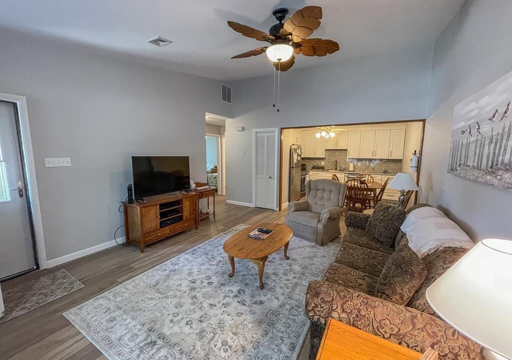 Photo of Livingroom in Village Green