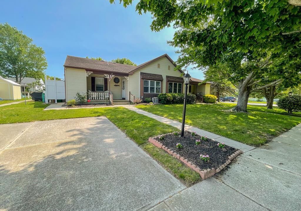 Photo of Outdoor in Village Green