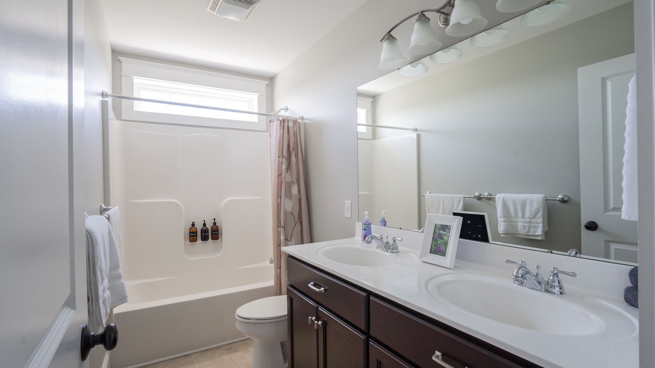 Photo of Bathroom in Rohrerstown