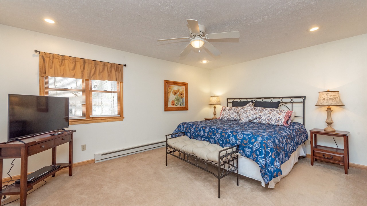 Photo of Bedroom in McHenry