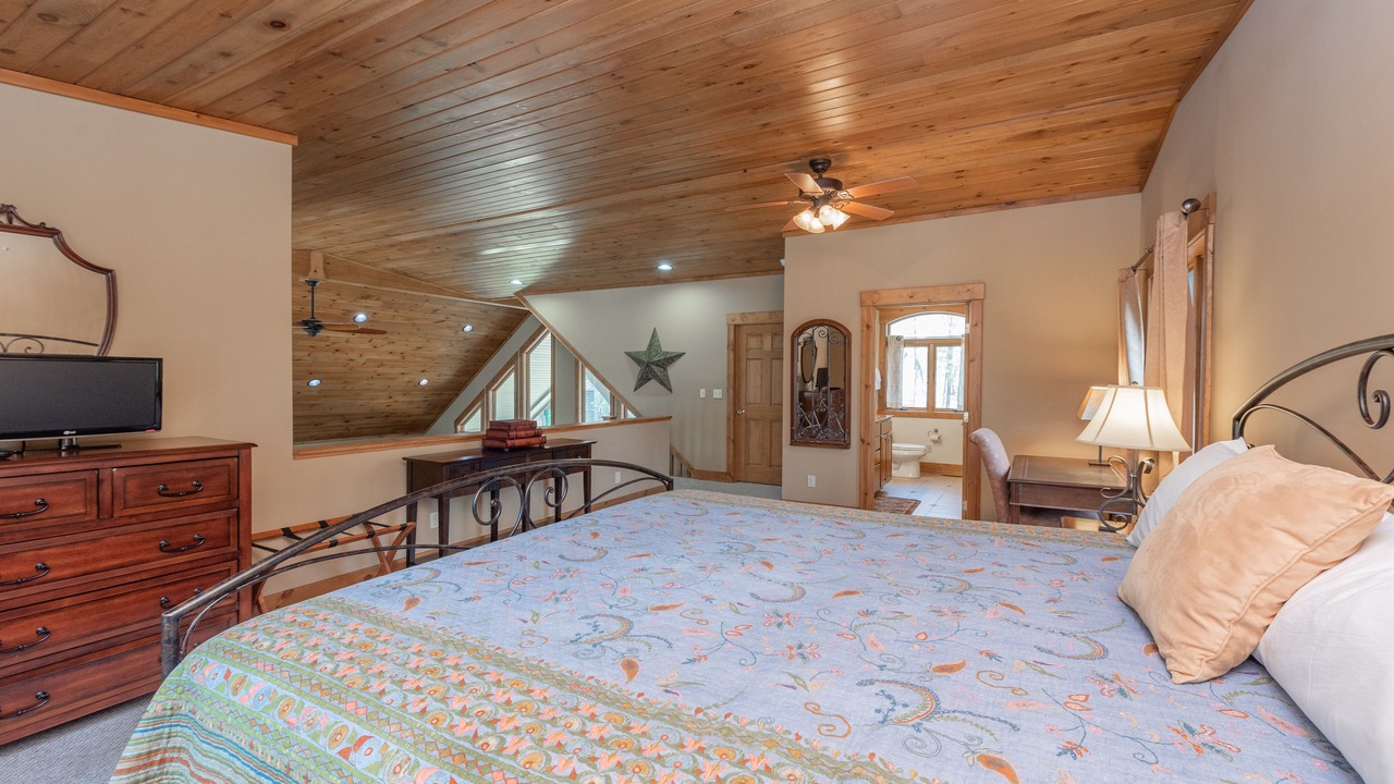 Photo of Bedroom in North Glade Hills