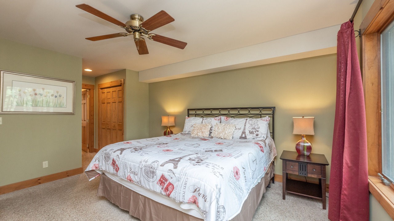 Photo of Bedroom in North Glade Hills