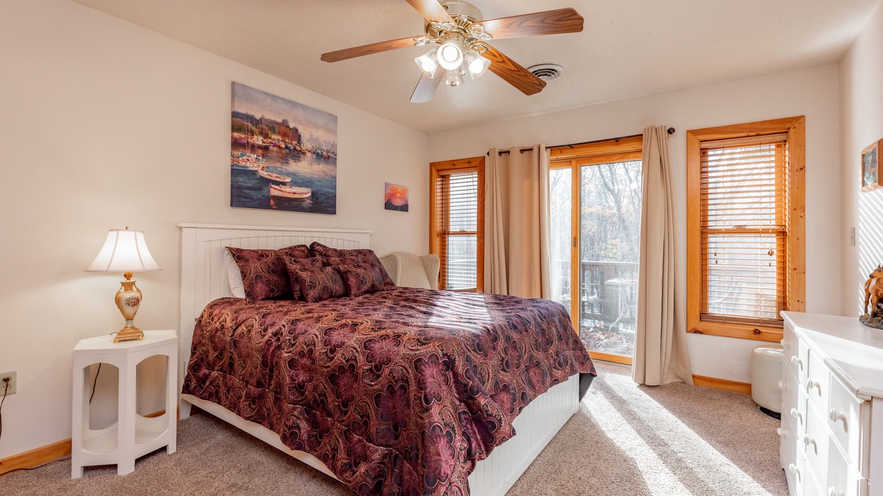 Photo of Bedroom in McHenry