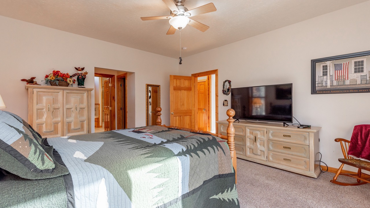 Photo of Bedroom in McHenry