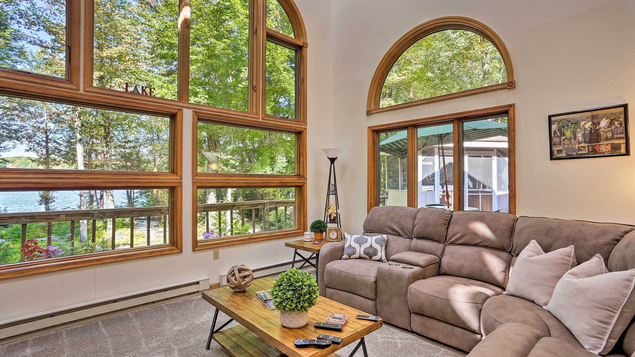 Photo of Livingroom in Locust Lake Village