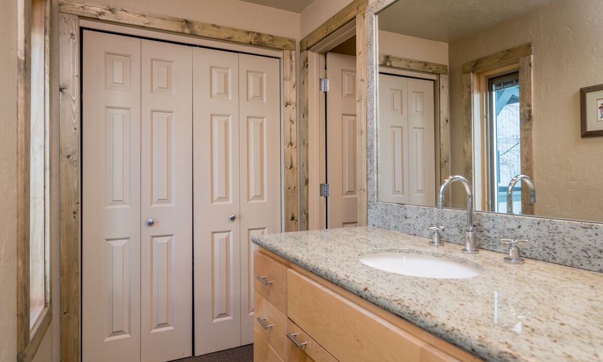 Photo of Bathroom in Warm Springs