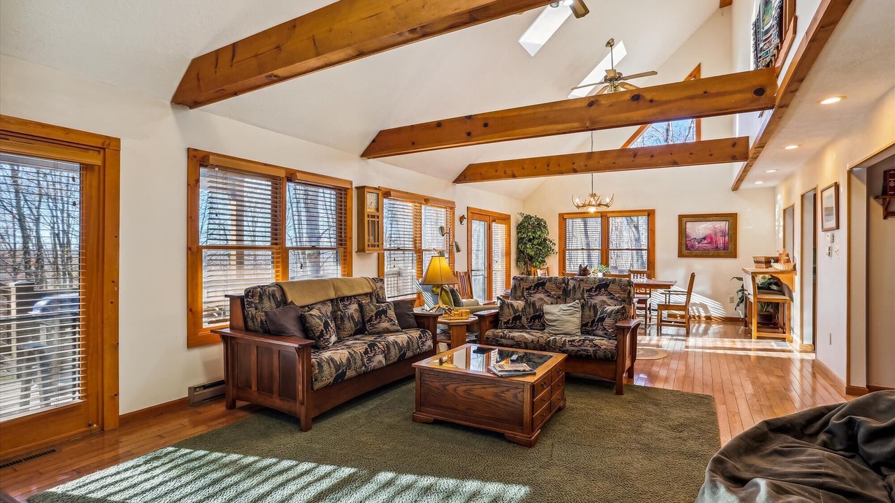 Photo of Livingroom in Davis