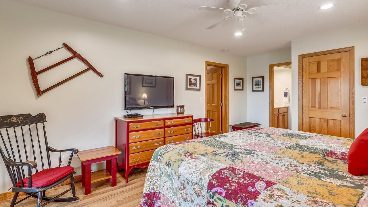 Photo of Bedroom in Timberline