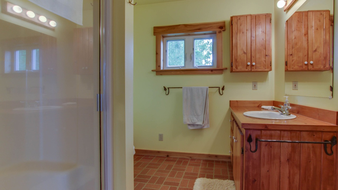 Photo of Bathroom in Sandpoint