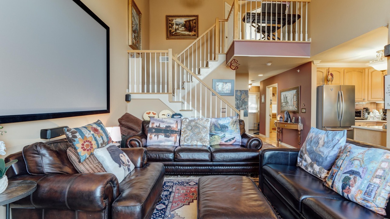 Photo of Livingroom in Vernon