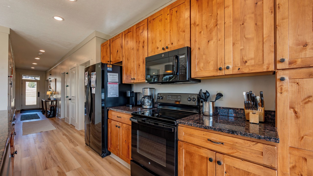 Photo of Kitchen in Waterfront Greens