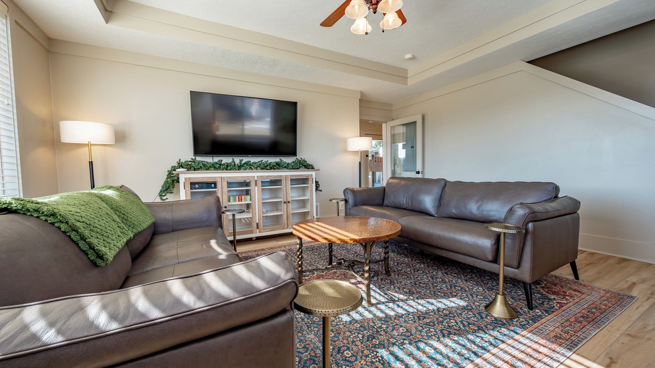Photo of Livingroom in Waterfront Greens