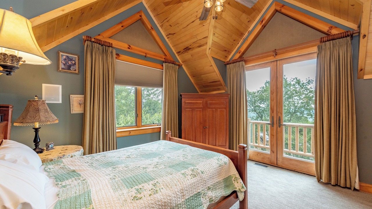 Photo of Bedroom in McHenry