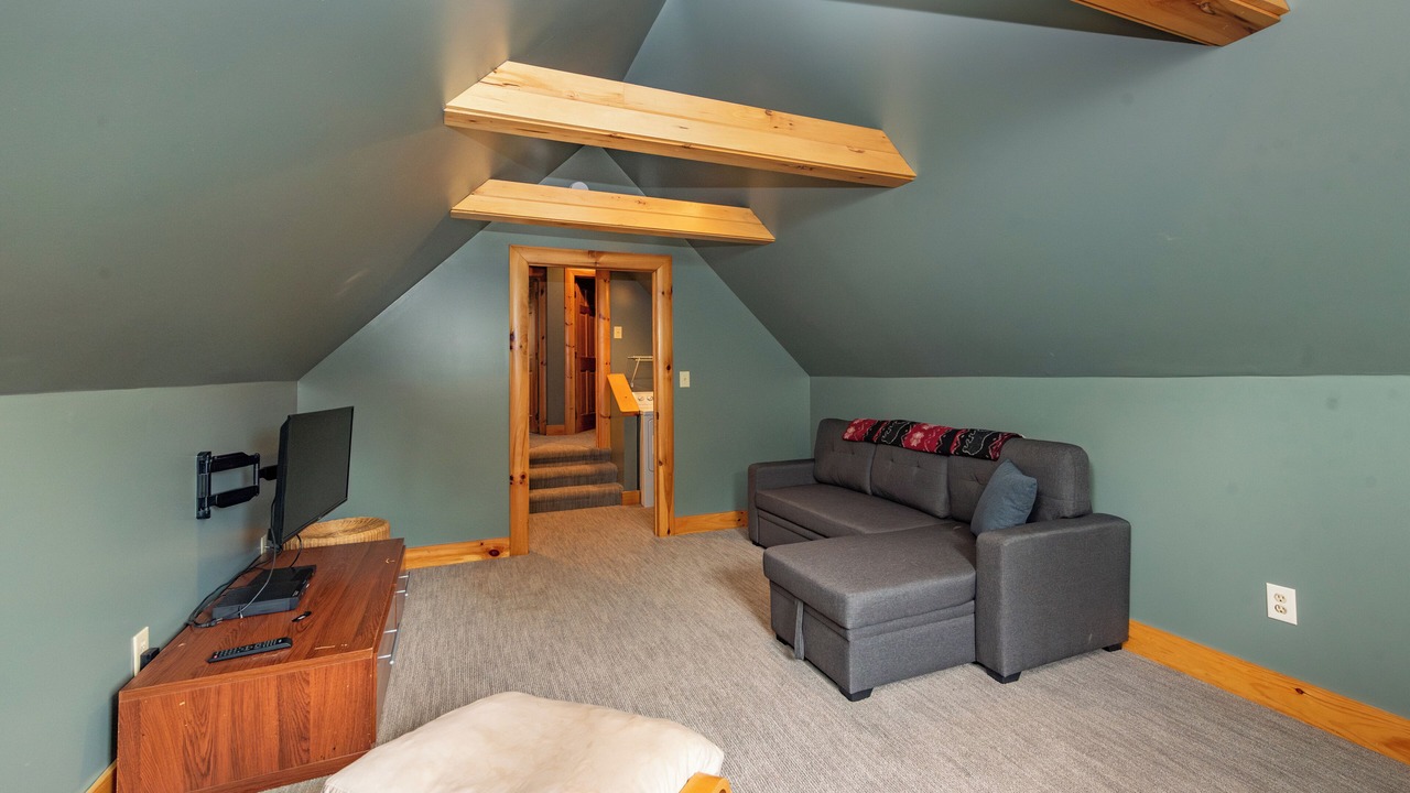 Photo of Livingroom in McHenry