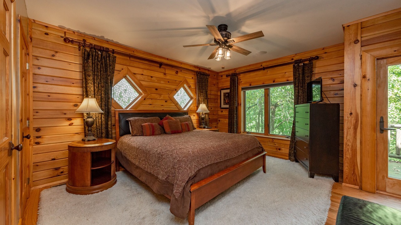 Photo of Bedroom in McHenry
